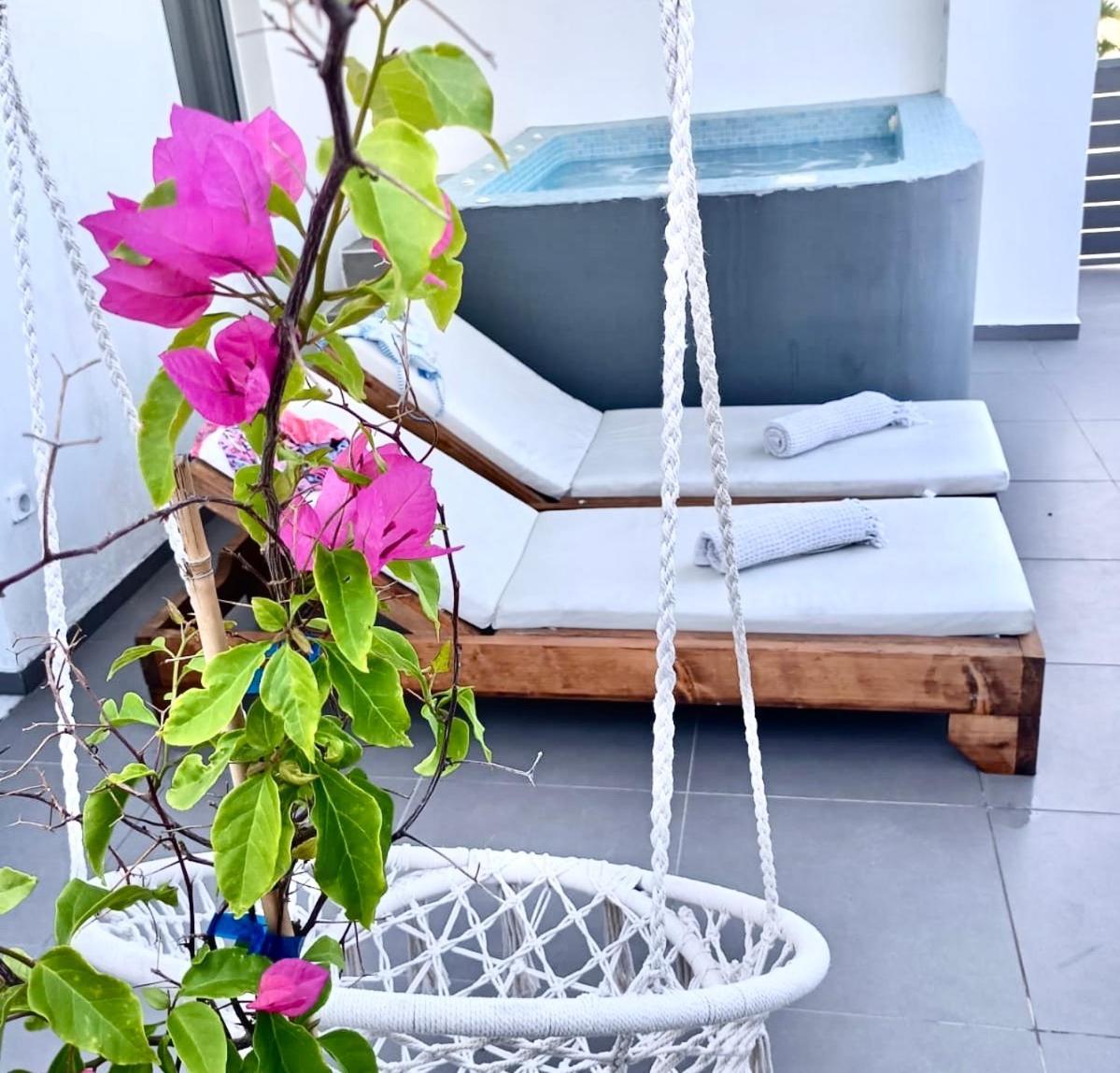 The Muses Of Santorini Private Jacuzzi Suites Vothon Екстер'єр фото